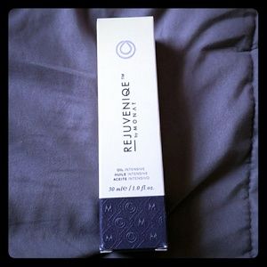 Monat Rejuvenique Oil Intensive Hair Elixer